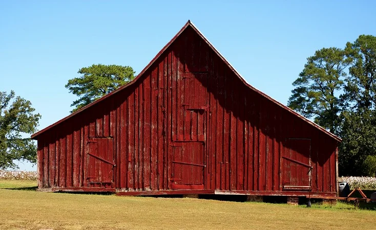 The Red Barn Tavern