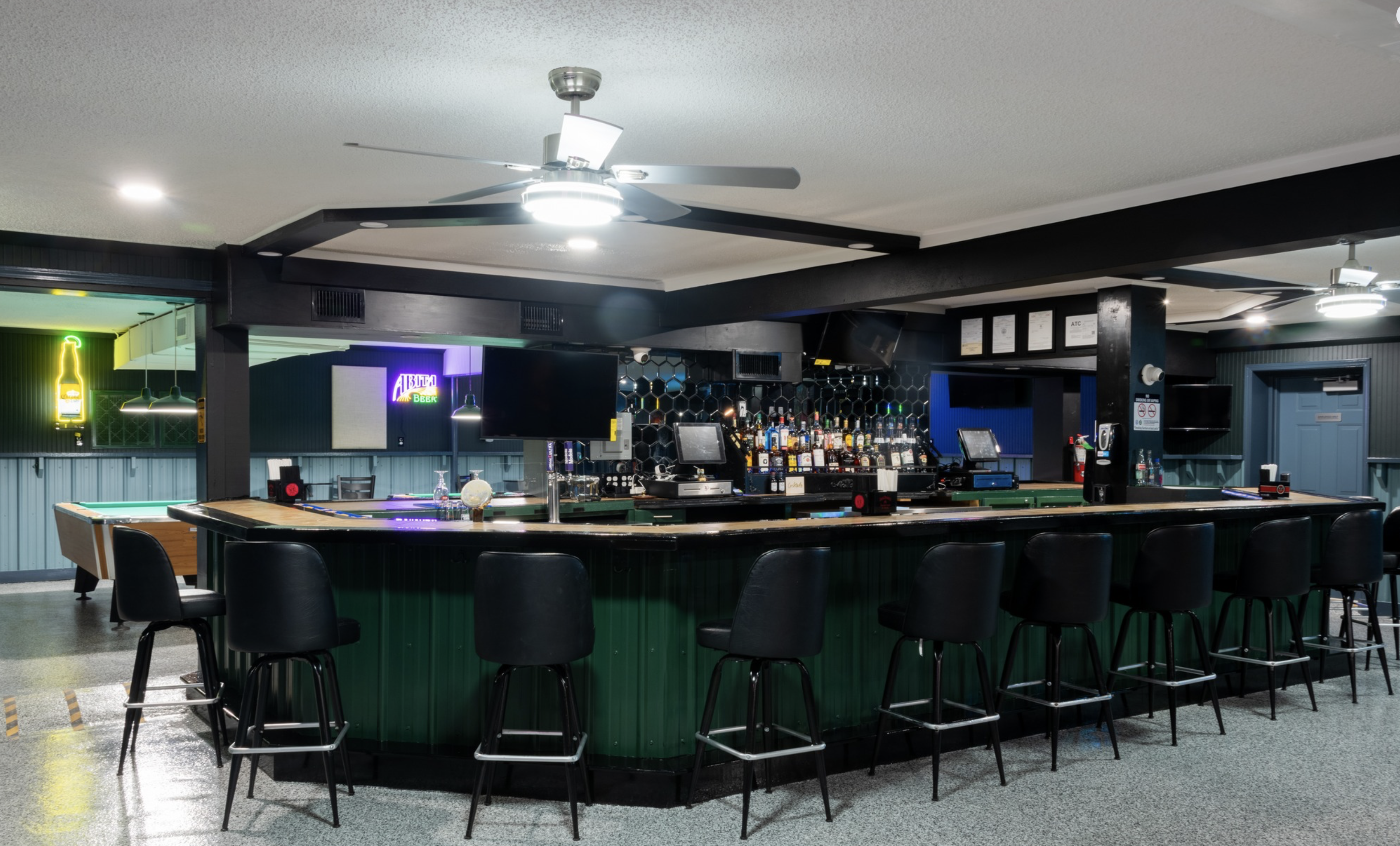 The Boulevard Bar & Grill 